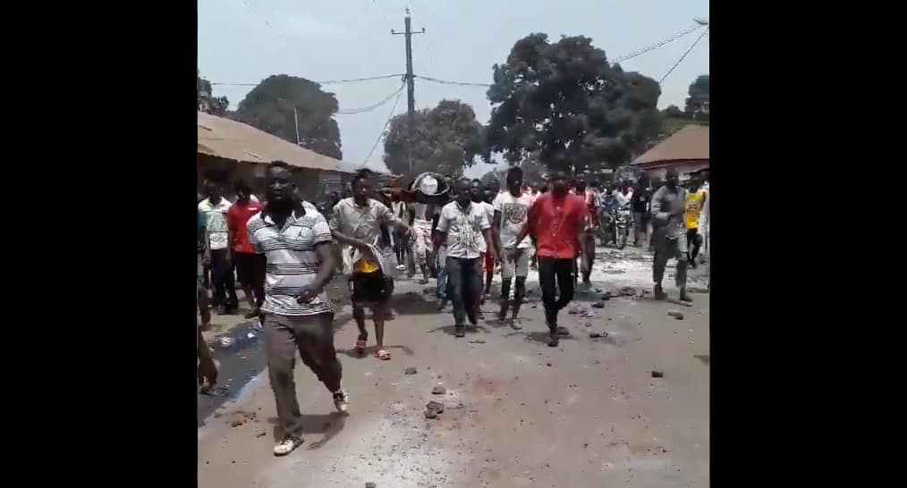 enterrement d'un jeune manifestant à Nasoullaye