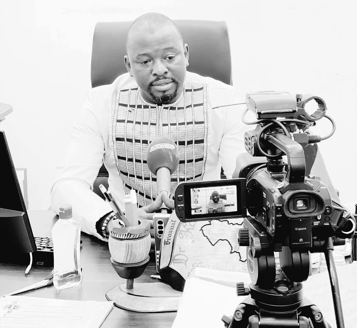 Dr Kalil Aissata KEITA Enseignant chercheur Secrétaire général adjoint du CNT