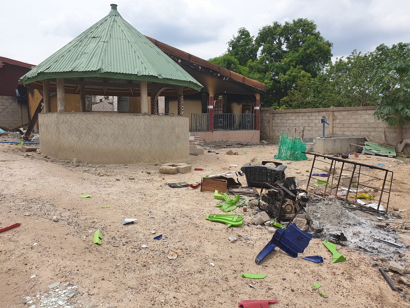 Maison de l'imam Mohamed N'Faly Camara incendiée