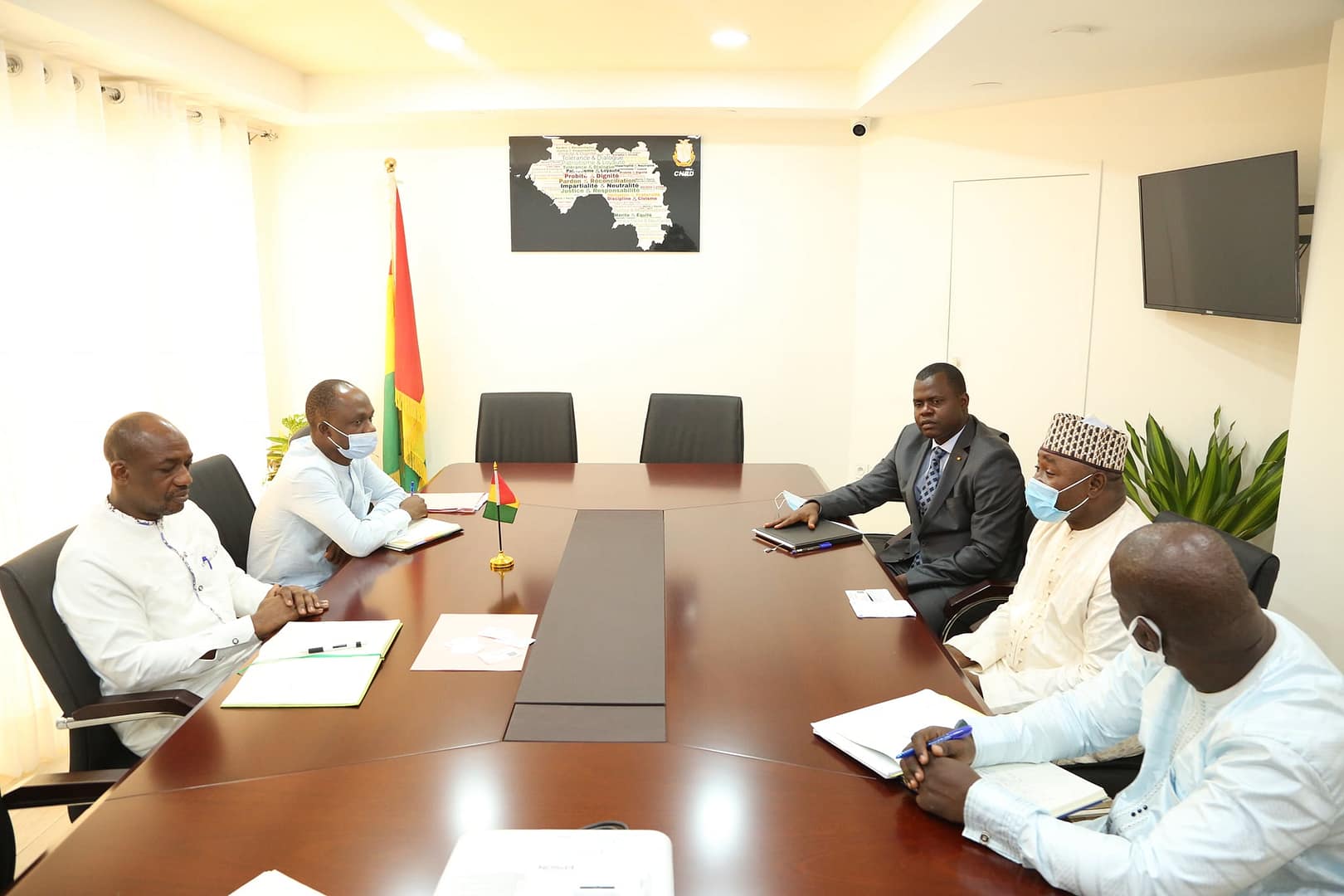 Le MEFP reçoit le Secrétaire permanent de l'OHADA