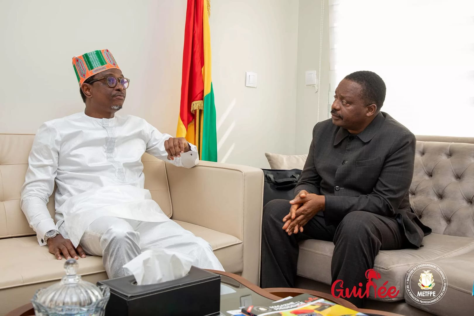le Ministre Alpha Bacar Barry et le Dr Antoine Sovogui