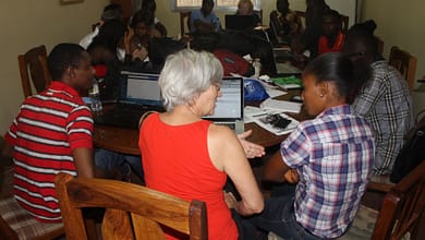 La pratique des reportages facturés compromet l'activité journalistique (panéliste) 6 Formation de journalistes à Conakry