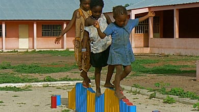 COMMENT FAIRE DE VOS ENFANTS DES GENS BIEN EN 16 POINTS 8 Mois de l'enfant Guinée