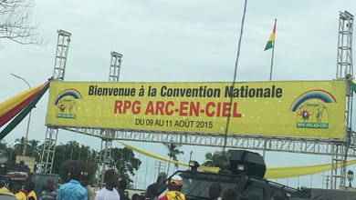 Les confusionnistes. Un groupe de guinéens impertinents qui errent à travers les QG pour s’offrir des grâces. 2 convention national du RPG