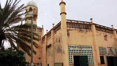 Les fidèles musulmans ont manifesté leur mécontentement dans la ville de Siguiri. 9 Le grand imam de la mosquée de Kintinian arrêté par le Préfet de Siguiri