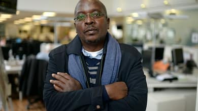 Le prix de la presse diplomatique 2015 au journaliste burundais Esdras Ndikumana 6 Le correspondant au Burundi pour l'AFP, Esdras Ndikumana, le 19 octobre 2015 à Paris | AFP/Archives | MIGUEL MEDINA