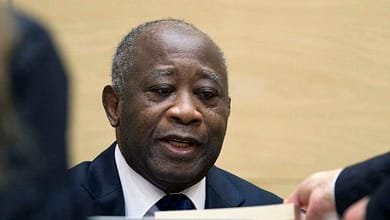 Gbagbo et Blé Goudé seront demandés s'ils « plaident coupables ou non coupables» à l'ouverture de leur procès. 2 Laurent Gbagbo