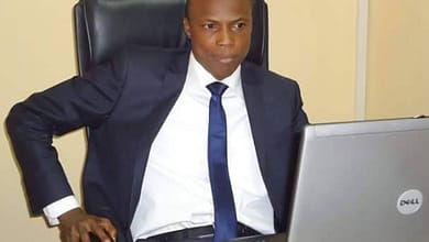 Le Ministre de la Culture, des Sports et du Patrimoine Historique a soumis un projet de Décret portant création, attributions et organisation du Comité National d’organisation de la Coupe d’Afrique des Nations de football, édition 2023 (COCAN 2023). 2 Siaka Barry, Ministre de la Culture, des Sports et du Patrimoine