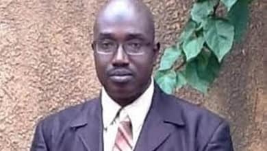 Le succès des manifestations de janvier et février 2007 dépendait du fait qu'elles étaient menées par la société civile mais très fortement soutenue par les partis politiques. 6 Mamady kaba