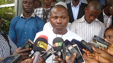 CNT le colonel Doumbouya a choisi un de ses proches qu’il a nommé par décret. 3 Dr Dansa Kourouma