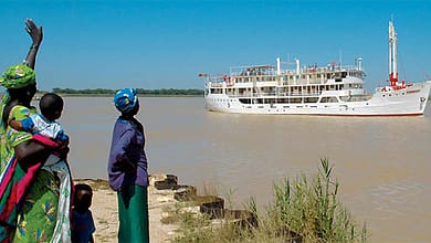 Un mort et deux blessés dans la collision entre une pirogue et une vedette à Kassa 2 bateaux bus conakry