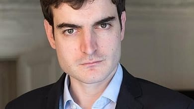 Maître Vincent Brengarth du collectif des avocats du FNDC pour traduire Alpha Condé à la CPI s'exprime sur la radio Nostalgie FM. 1 332FCADE F07B 43E8 8629 3ACDA5FF3D0A