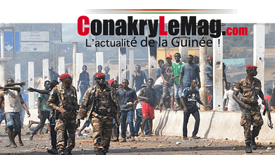 Devant la désolation et le deuil occasionnés par la répression sauvage exercée sur les Guinéens par les FDS, le FNDC déplore à date, la mort cet après-midi de Ibrahima Baldé et Alpha Oumar Barry 16 manifestation de rue en Guinée les berets rouge sur l'autoroute