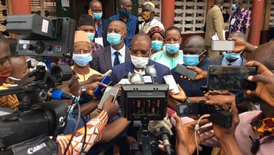 BREVET D'ETUDES DU PREMIER CYCLE BEPC SESSION 2020 : LE GOUVERNEUR DE CONAKRY OUVRE LA PREMIERE ENVELOPPE A L'ECOLE PRIMAIRE DIXINN CENTRE 1 4 Mathurin Bangoura