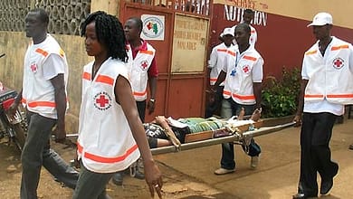 La Croix-Rouge Guinéenne déplore l’attaque contre son siège à Conakry par des individus qui se sont introduits de force dans l’enceinte. 6 croix-rouge Guinée