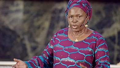 Les propos lénifiants et équilibristes de Hadja Saran Daraba Kaba ne mérite l’attention de personne. 7 Hadja Saran Daraba