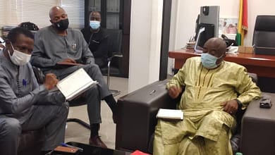 Rémy LAMAH a reçu en audience ce vendredi une forte délégation de Médecin Sans Frontière 1 Le Médecin Général Rémy LAMAH