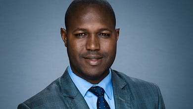L’accès à une connexion internet fiable et de qualité pose problème en Guinée. 6 Safayiou DIALLO