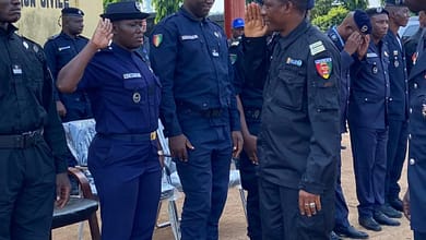 Le Contrôleur Général de Police Albert Siba Toupou a passé le témoin à son adjoint ce mercredi 17 novembre 2021. 7 Le Contrôleur Général de Police Albert Siba Toupou