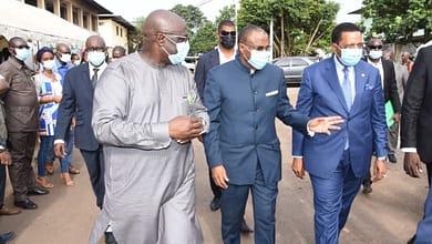 Mohamed Beavogui et le ministre de la santé étaient en visitent aujourd’hui à la Pharmacie Centrale de Guinée. 2 Mohamed Beavogui et le ministre de la santé étaient en visitent aujourd’hui à la Pharmacie Centrale de Guinée.