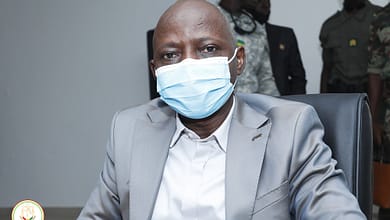 Le Ministère de la fonction publique s’est fendu d'une circulaire de plusieurs bourdes, fautes, erreurs de syntaxes. 6 le ministre du Travail et de la Fonction Publique, Julien Yombouno