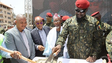 Le chef de la junte guinéenne a procédé à la pose de la première pierre pour la construction de l'échangeur de Bambeto 6 Le chef de la junte guinéenne a procédé à la pose de la première pierre pour la construction de l'échangeur de Bambeto