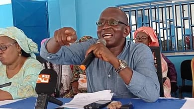 CNRD " Ce sont les manifestations qui les ont amenés là où ils sont aujourd’hui. " Honorable Saikou Yaya Barry 8 Honorable Saikou Yaya Barry