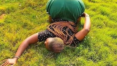 Dans un pays africain, les autorités ont décidé une opération de moralisation. 3 Remuer ou mettre en évidence son postérieur semble être une nouvelle activité sur les réseaux sociaux.