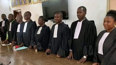 Les avocats guinéens sont mécontents. 8 Les avocats guineens sont mecontents