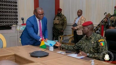 La Guinée à la Croisée des Chemins : Entre Liberté de Presse et Autoritarisme Gouvernemental 6 Le Premier Ministre Bernad Gomou et le Président Mamadi Doumbouya