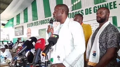 Discours de Aliou Bah président du MoDeL suite aux 16 ans de Cellou Dalein Diallo à la tête de L'UFDG. 1 Aliou Bah au siege de lUFDG