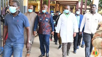 Solidarité en Action à Kaloum : Dr Dansa Kourouma, un Médecin au Cœur de la Crise 8 Docteur Dansa Kourouma