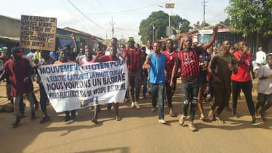 Kankan plongé dans l’obscurité : encore une promesse de Doumbouya qui s’effondre 4 Mouvement manque d'electricite a Kankan