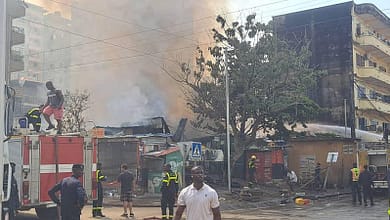 URGENT – Incendie dans un dépôt de produits pétroliers à Kaloum 7 URGENT – Incendie dans un dépôt de produits pétroliers à Kaloum