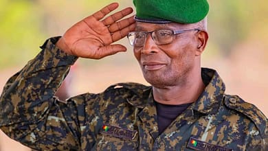 Bah Oury en tenue militaire