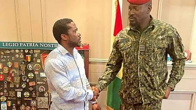 Guinée : Elie Kamano accuse directement Mamadi Doumbouya Un cri d’alerte d’un artiste en exil 7 elie kamano