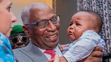 Guinée : Vaccinons les moustiques, décorons les hommes 11 le Premier ministre, Amadou Oury Bah