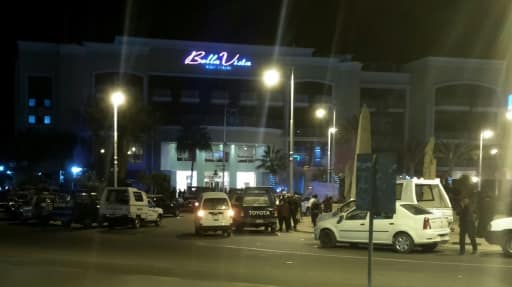 Photo prise par un smartphone de l'hôtel Bella Vista à Hourgada, le 8 janvier 2016 après une attaque | AFP | TAMER HASSAN