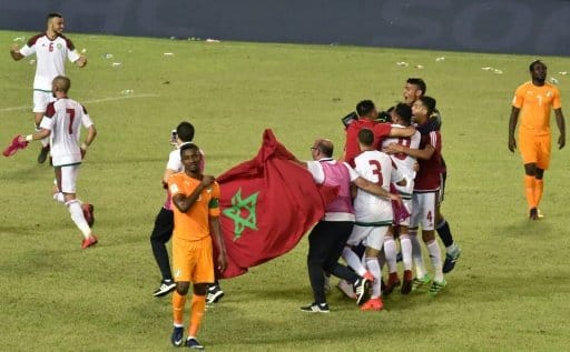 Les joueurs marocains en liesse après leur qualification pour le Mondial aux dépens de la Côte d'Ivoire, le 11 novembre 2017 à Abidjan