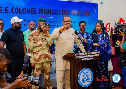 Le Premier Ministre Bernad Gomou et le Ministre Alpha Bacar Barry