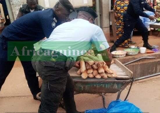 Les services de police ont arrêté ce mercredi 31 mars 2021, plusieurs vendeurs de pain dans la ville de Nzérékoré.