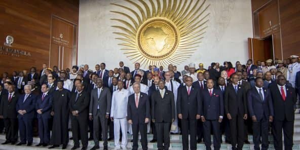 Les chefs d'État africains posent pour une photo de famille lors de la cérémonie d'ouverture du sommet de l'Union africaine à Addis-Abeba, le 28 janvier 2018. © Mulugeta Ayene/AP/Sipa