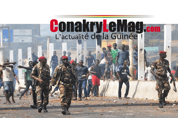 manifestation de rue en Guinée les berets rouge sur l'autoroute