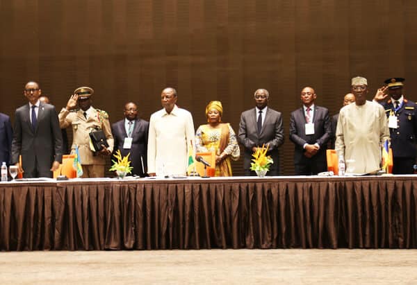 UNION AFRICAINE LE RAPPORT DE LA RÉFORME INSTITUTIONNELLE DE L’ORGANISATION PRÉSENTÉ À CONAKRY