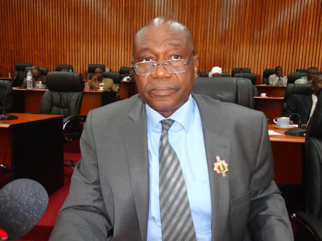 Damaro Camara RPG arc-en-ciel