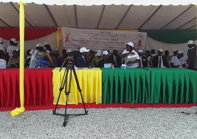 L'humanité célèbre ce 1 er Décembre la journée mondiale de lutte contre le Sida. 1 L'humanité célèbre ce 1 er Décembre la journée mondiale de lutte contre le Sida.