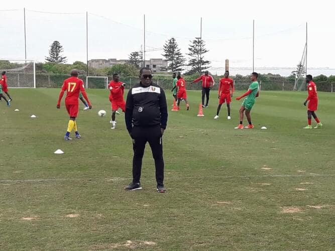 Un onze de départ sans le capitaine Ibrahima Sory Sankhon, mais avec le gardien Abdoulaye Falessadé!