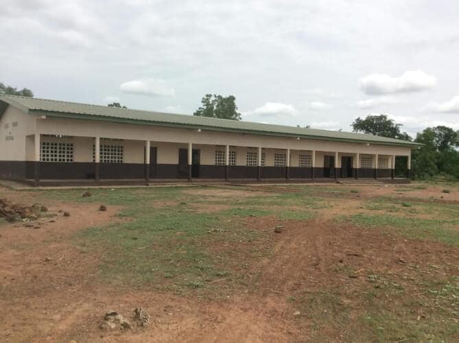 pose des premières pierres à Kantoumanina