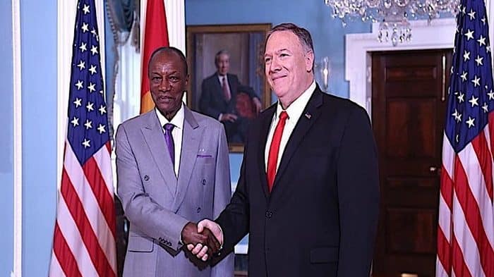 cropped-Alpha-condé-et-Mike-pompeo