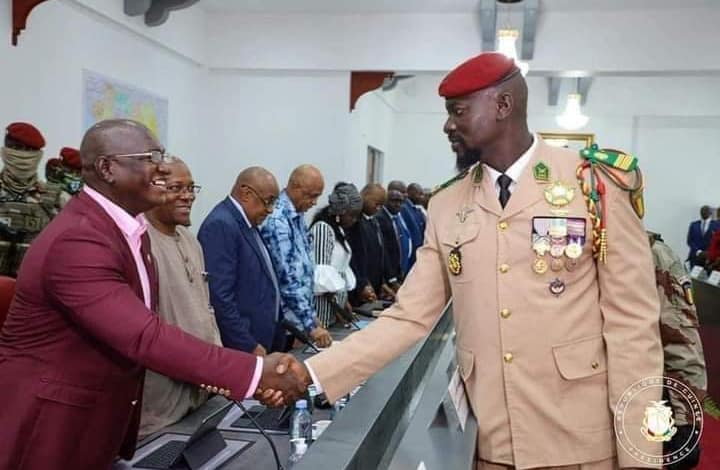 Le fonctionnaire guinéen est un roc sur lequel beaucoup de personnes comptent. 1 FB IMG 1663323245446